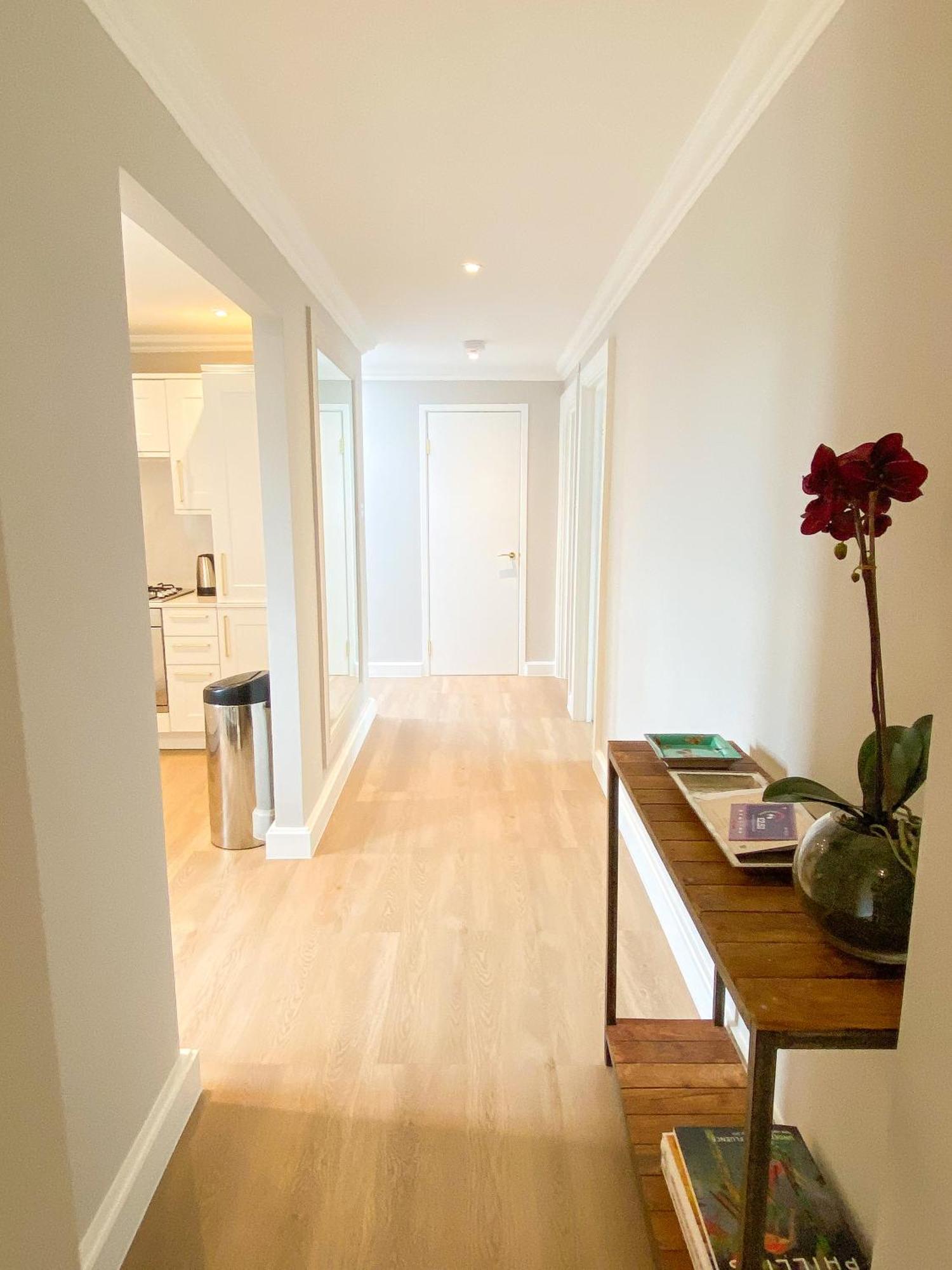 Exquisite Floor Flat Heart Of Chelsea Apartment *